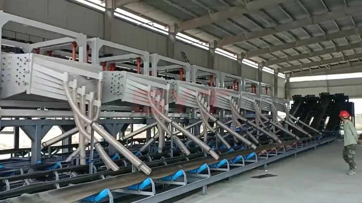 Multi-unit gyratory screening and conveying system for frac sand
